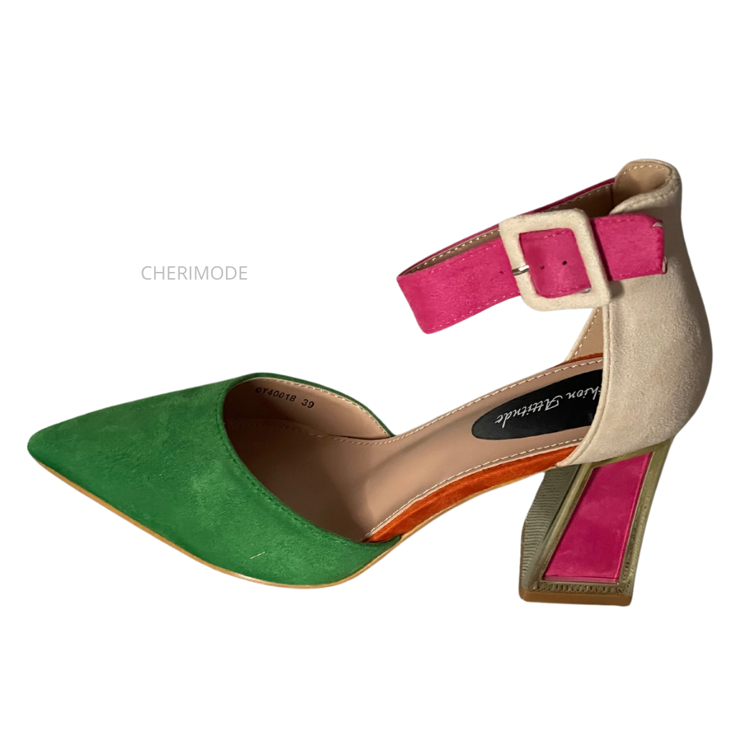 Grüne Pumps mit klobigem Absatz